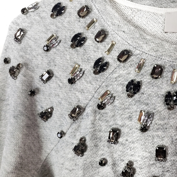 LOFT ANN TAYLOR Gray Jeweled Gray Scoop Neck Sweater Size: X-Small - Picture 4 of 7